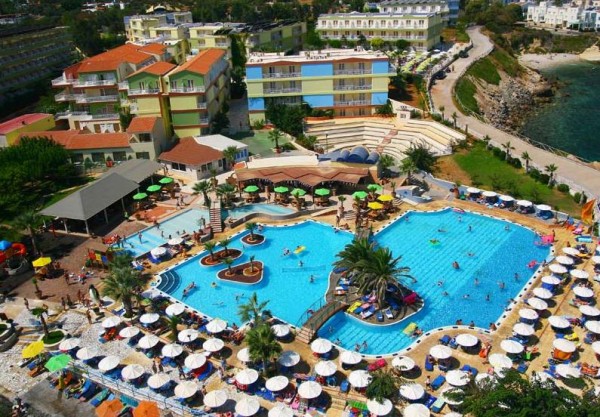 Hotel Eri Beach