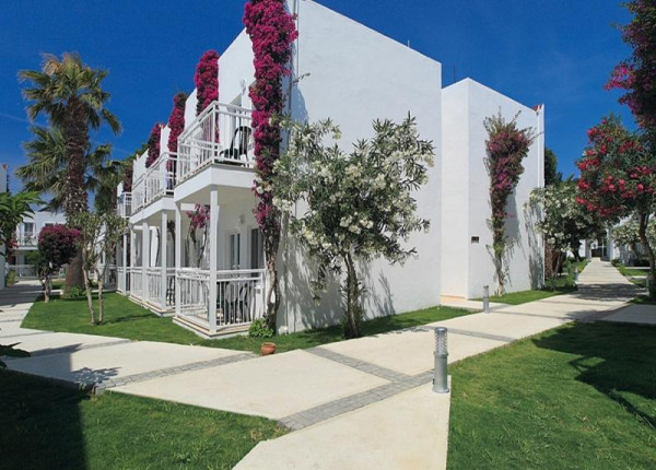 Petunya Beach Resort