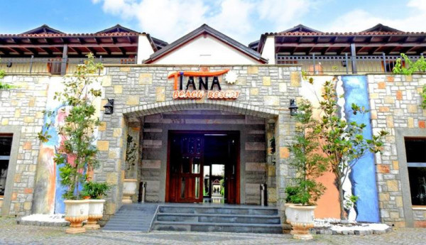 Hotel Tiana Beach