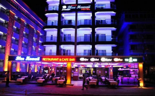 Kleopatra Blue Hawaii Hotel