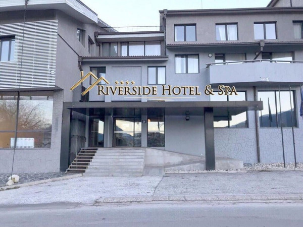 Hotel Riverside
