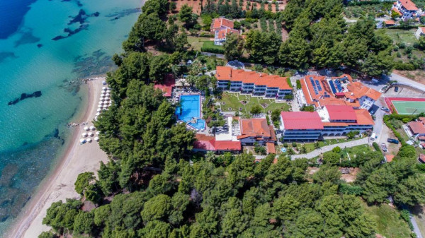 Hotel Porfi Beach