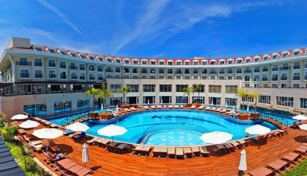 Meder Resort Hotel