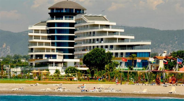 Raymar Resort &amp; Aqua Hotel