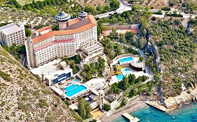 Fantasia Deluxe Hotel