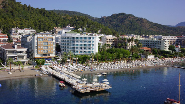 Hotel Cettia Beach Resort