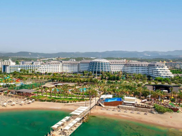 Long Beach Resort Hotel &amp; Spa Deluxe